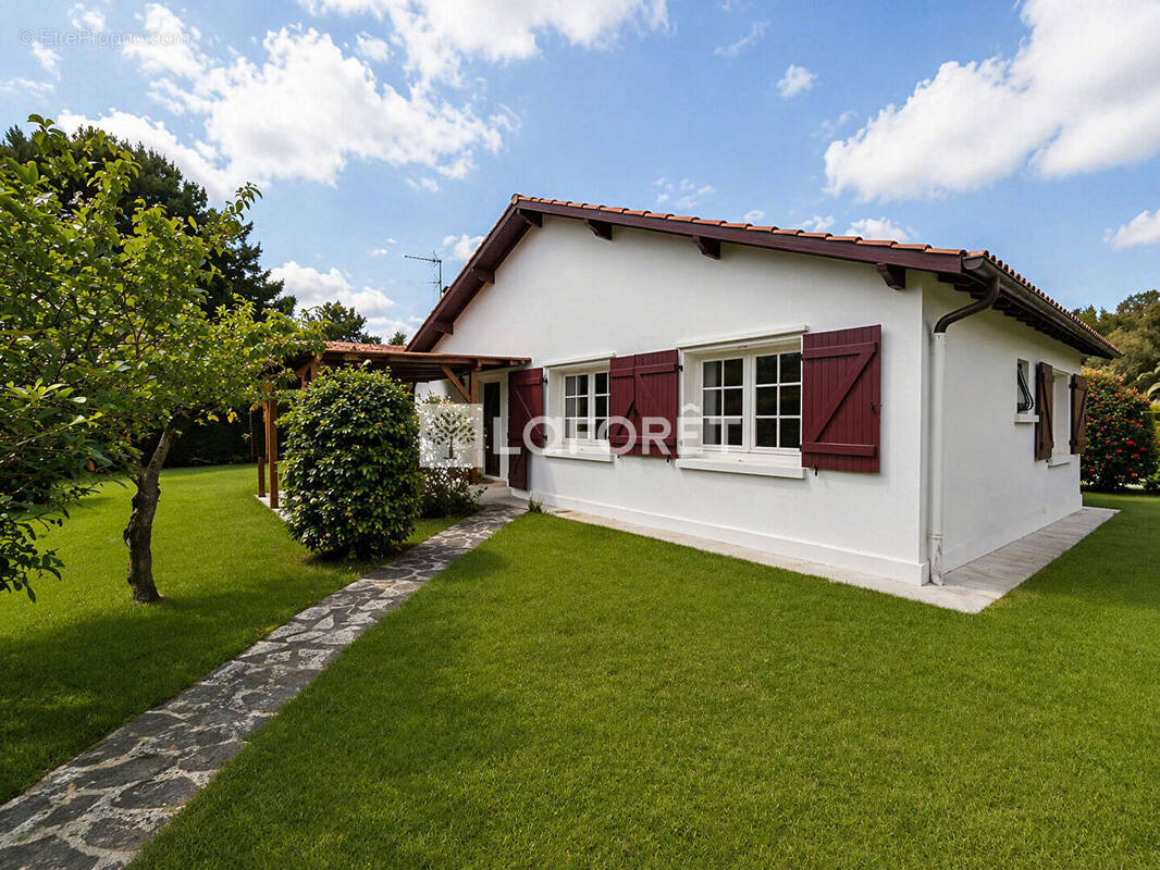 Maison à TARNOS