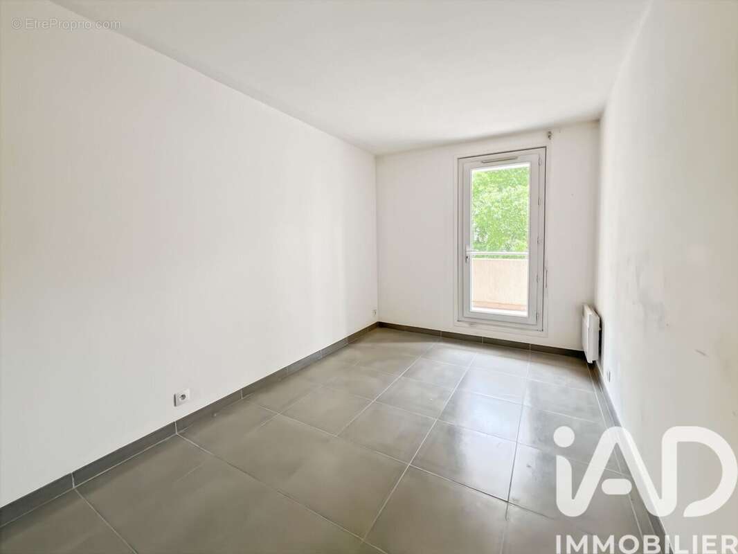 Appartement 71 m² à Bagnols-Sur-Ceze  - photo 6
