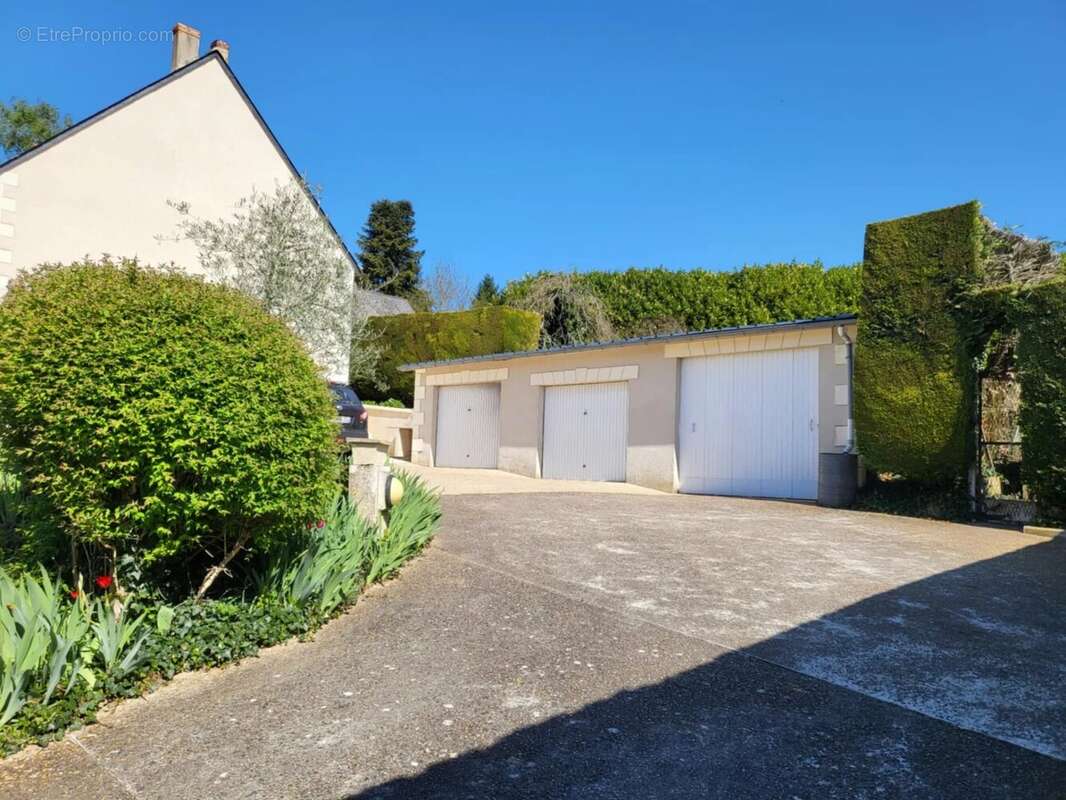 Maison à AZAY-LE-RIDEAU