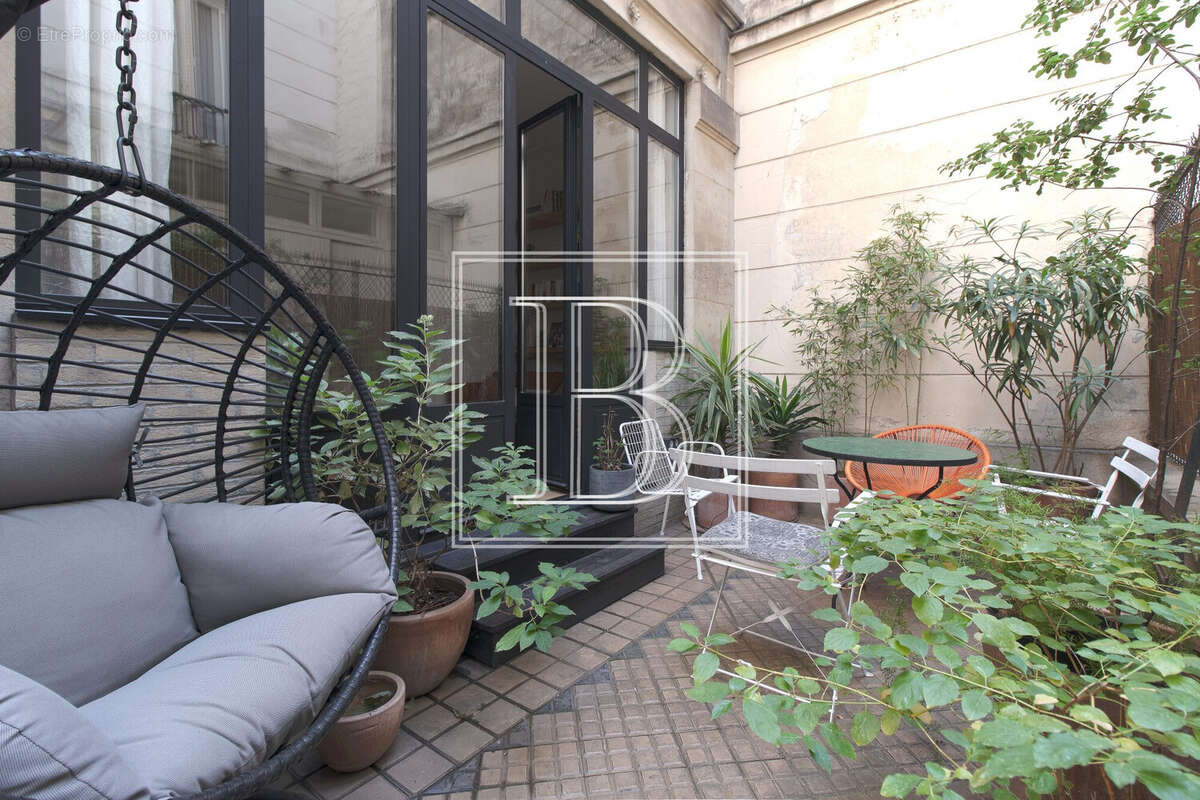 Appartement 58 m² à Paris-4e  - photo 4