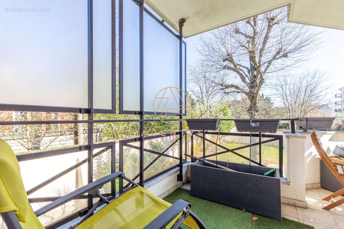 Appartement à LE PERREUX-SUR-MARNE