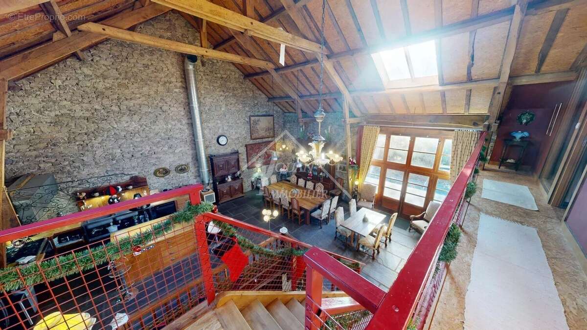 Maison à GOUTTIERES