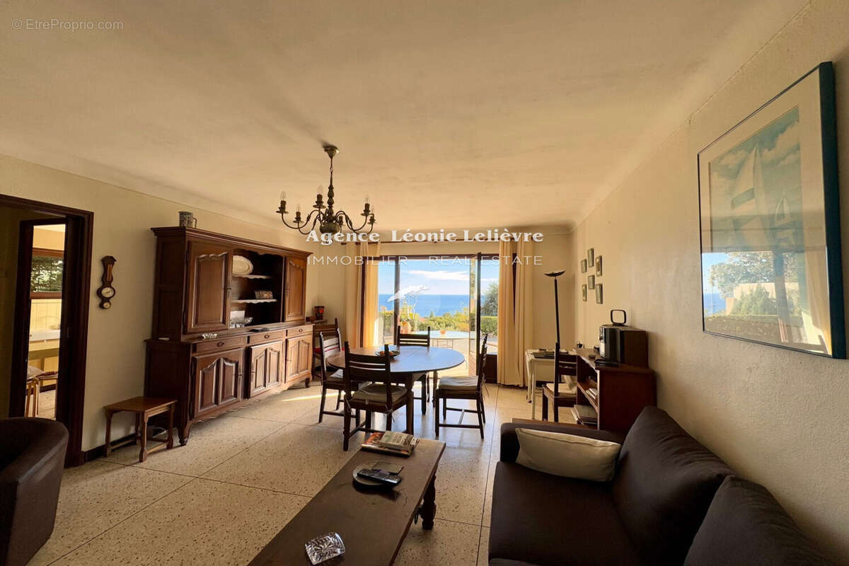 Maison à LES ISSAMBRES