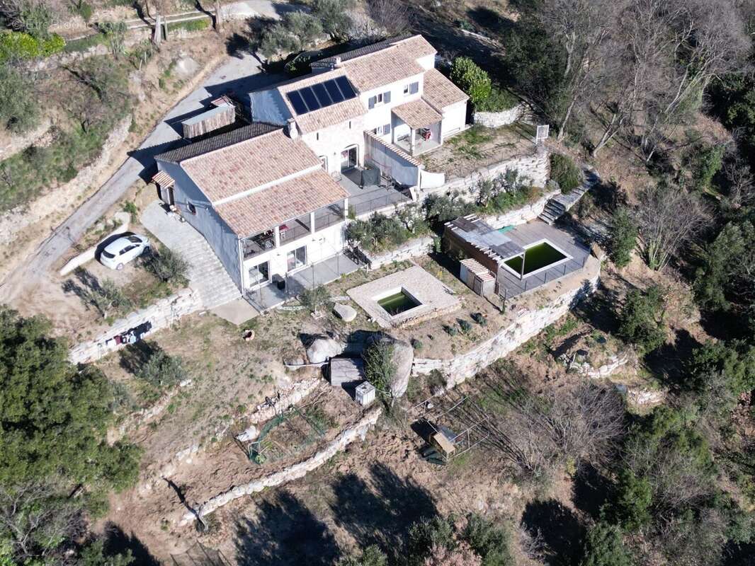 Maison à CROS