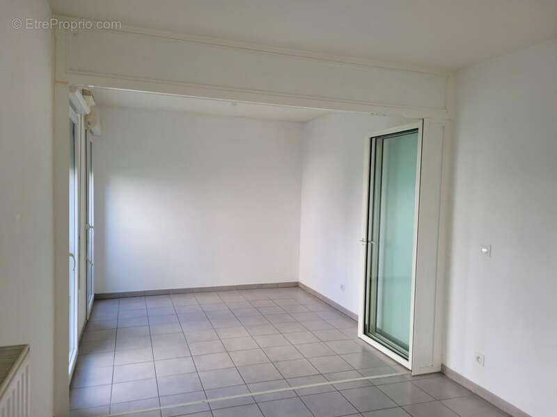 Appartement t3 74 m2 tres lumineux modulable t4 quartier residentiel lyon 8 - photo 5