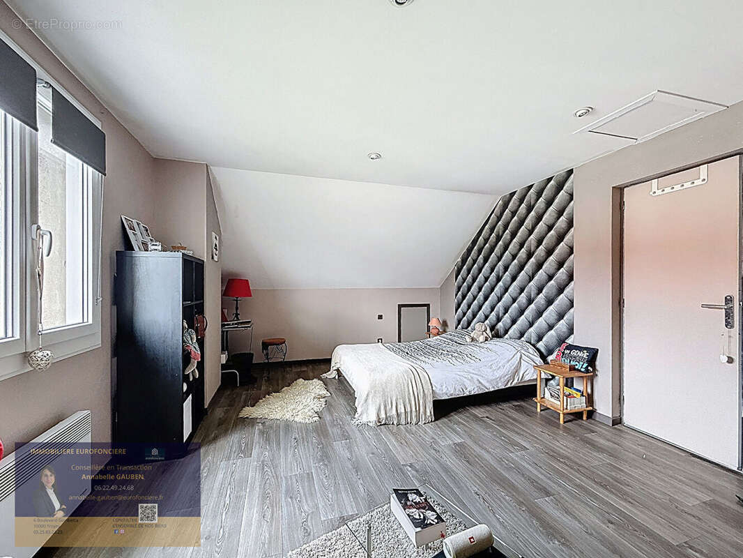 Maison à SAINT-PARRES-AUX-TERTRES