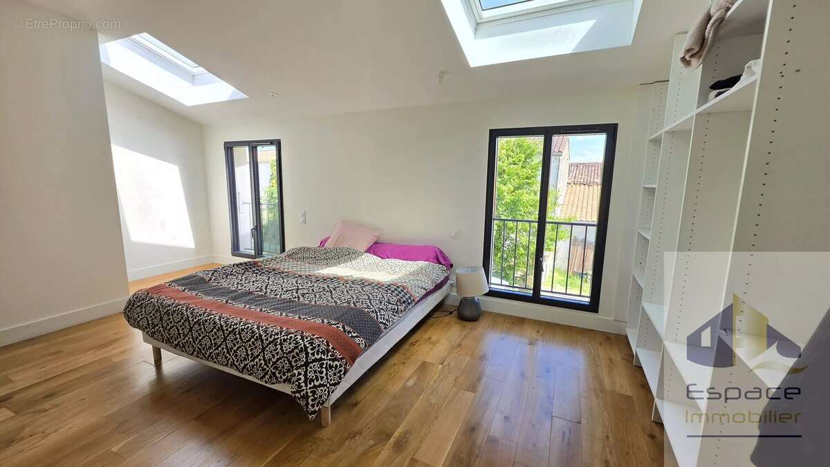 Maison à AIGREFEUILLE-D'AUNIS