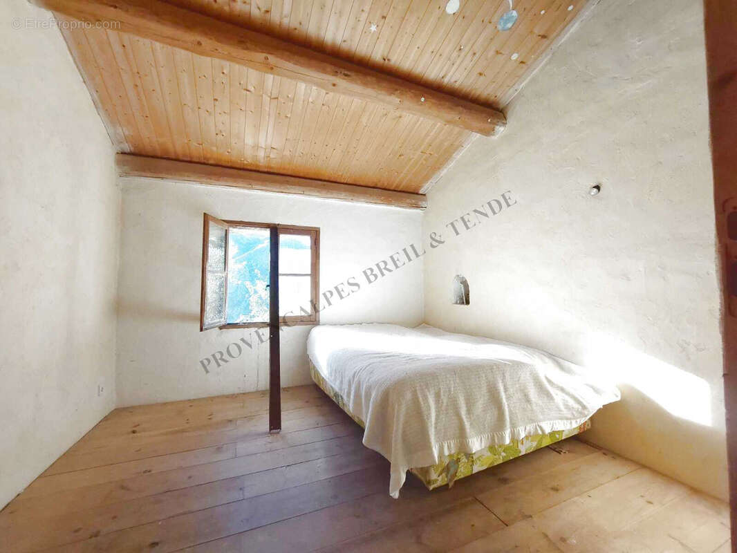 Maison 110 m² à Saorge  - photo 6