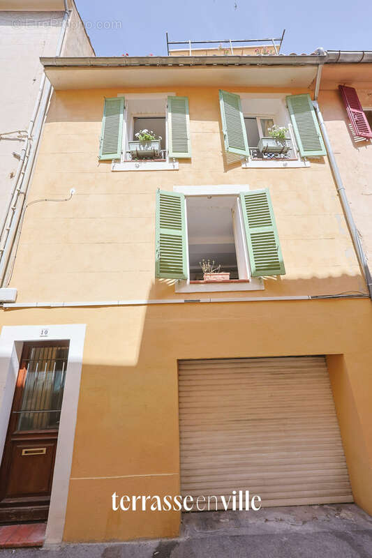 Appartement à AIX-EN-PROVENCE