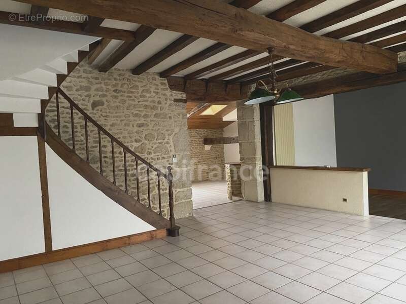Maison à AIRVAULT