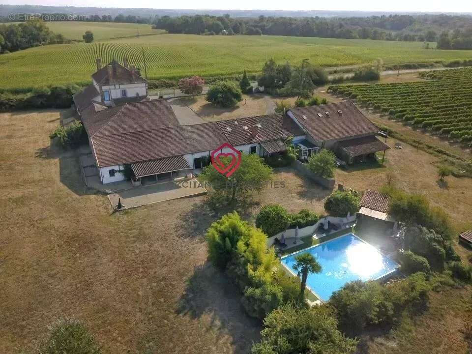 Propriété de luxe avec 14 chambres et piscine  au cœur d'Armagnac - photo 2