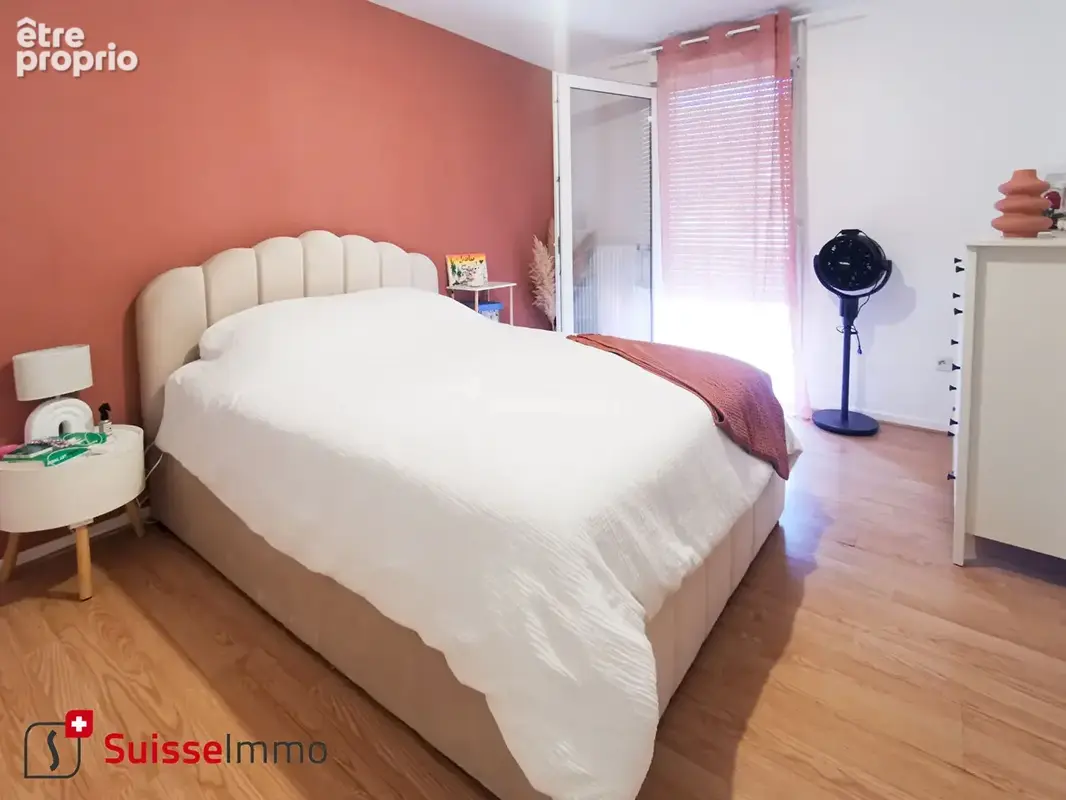Appartement T3 avec terrasse - photo 4