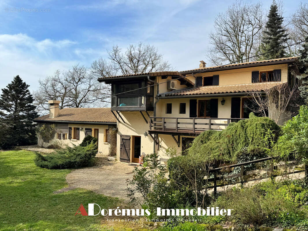 Maison à QUINSAC