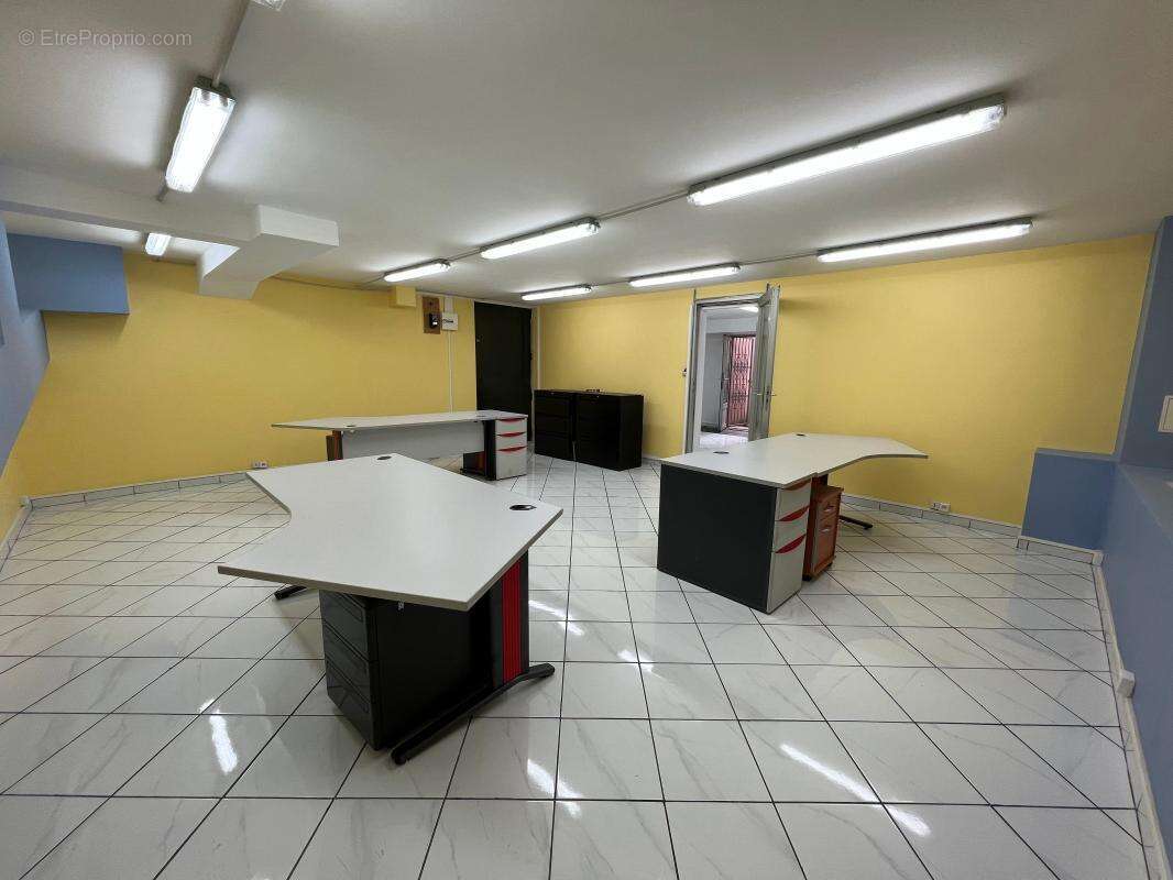 Commerce à LIVRY-GARGAN