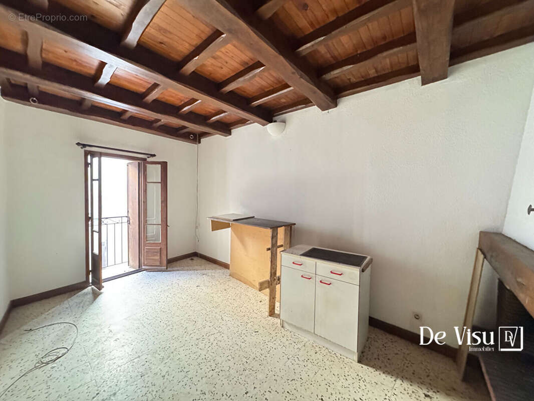 Maison à VIOLS-LE-FORT