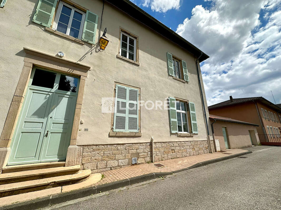 Appartement à SAINT-TRIVIER-SUR-MOIGNANS