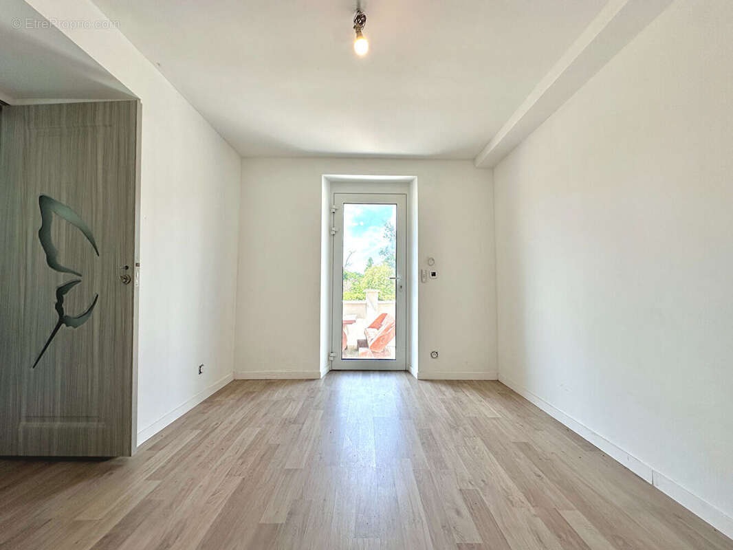 Maison 240m² à nemours - photo 5