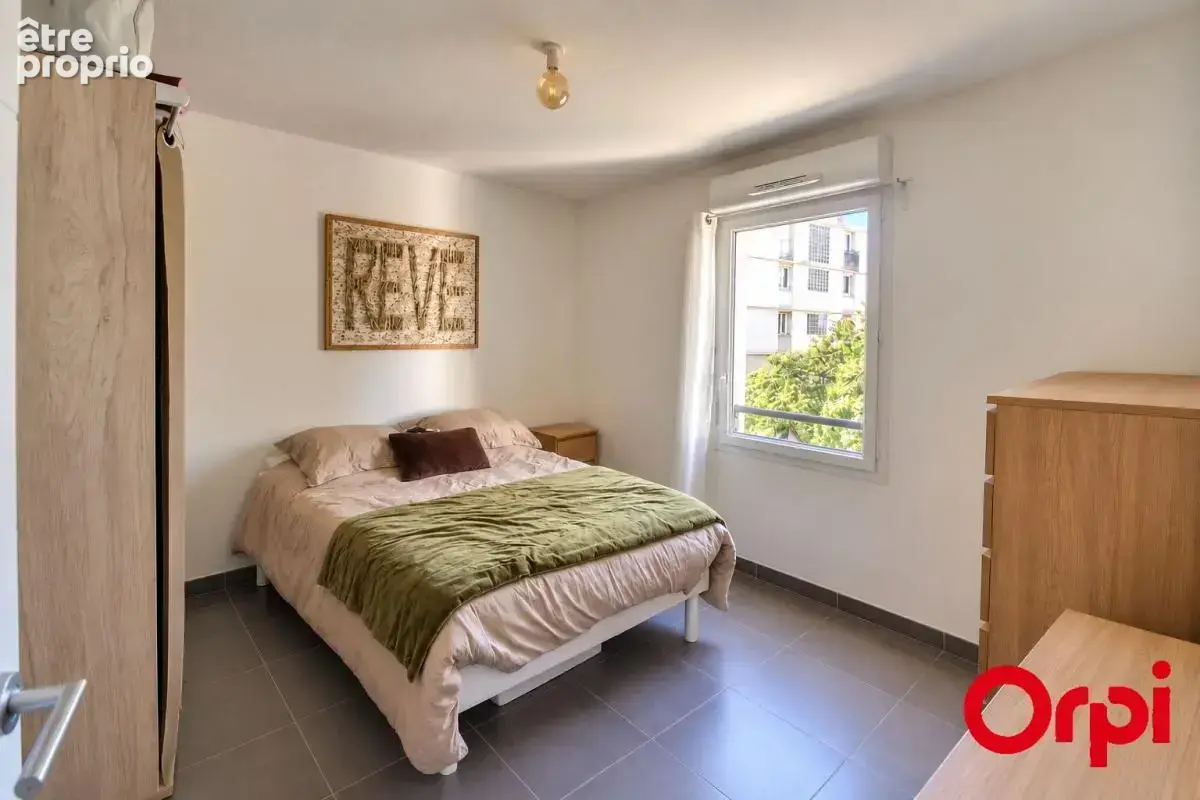 Appartement T3 - 2ème étage -  Résidence Carré Michelet + Terrasse + Place privée - Marseille 13009 - photo 7