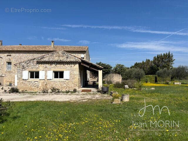 Maison à LA GARDE-ADHEMAR