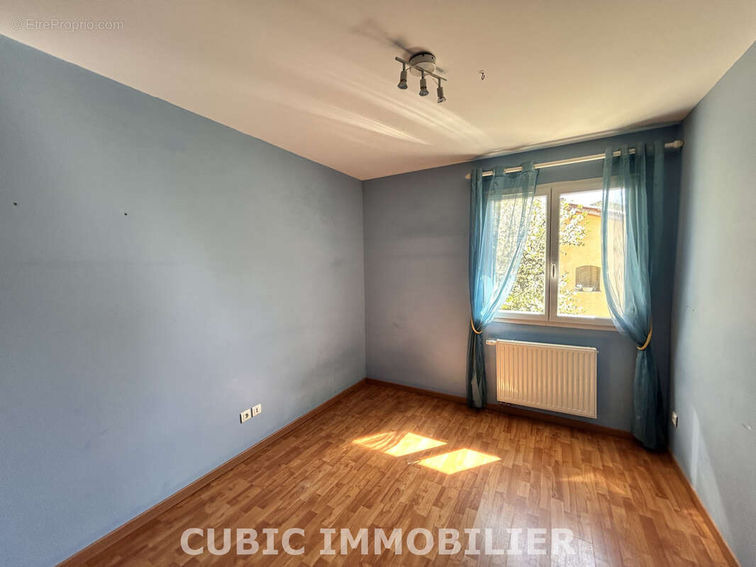 Maison à LACHASSAGNE