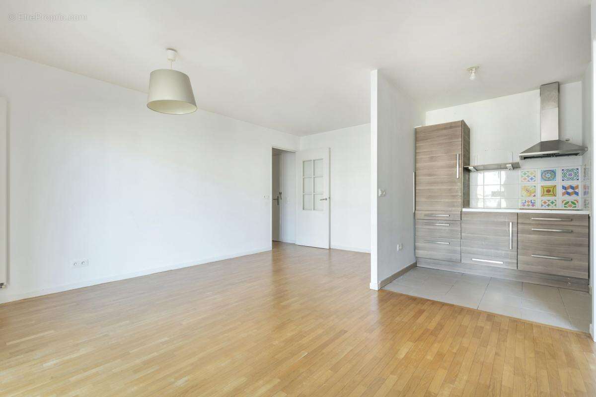 Appartement à SURESNES