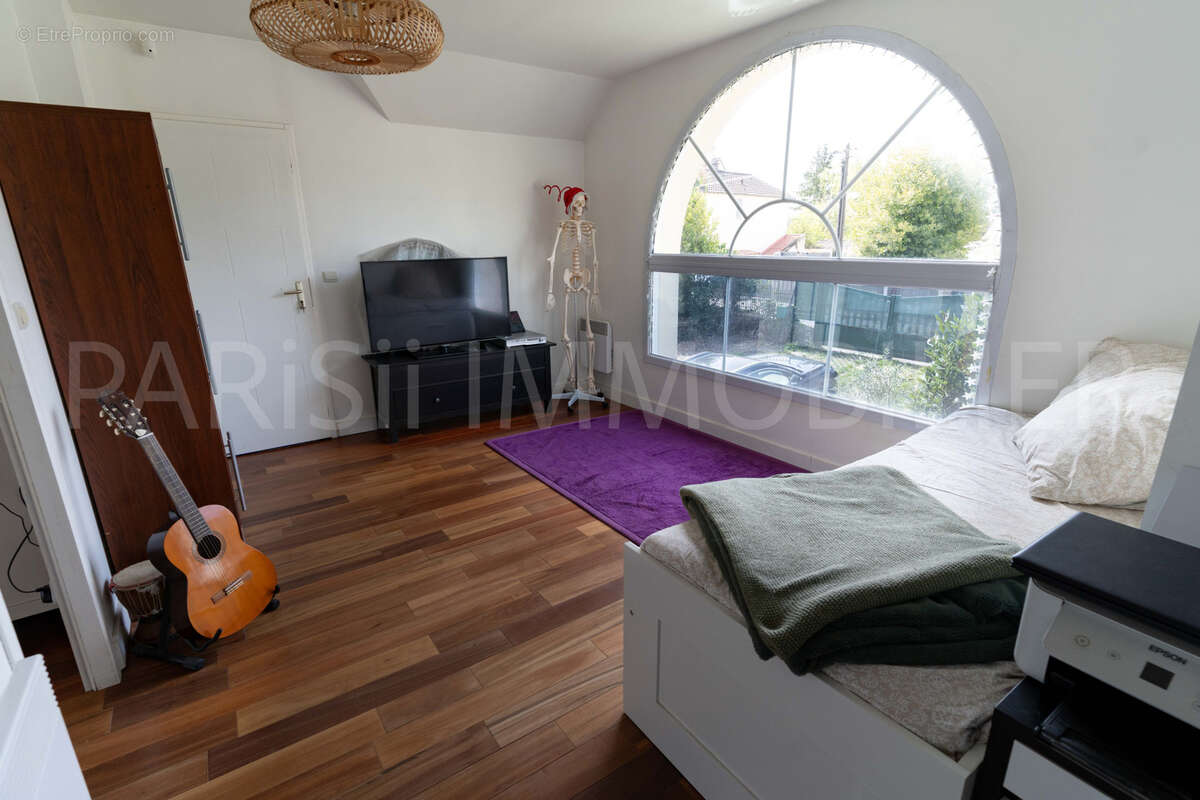 Maison à CORMEILLES-EN-PARISIS