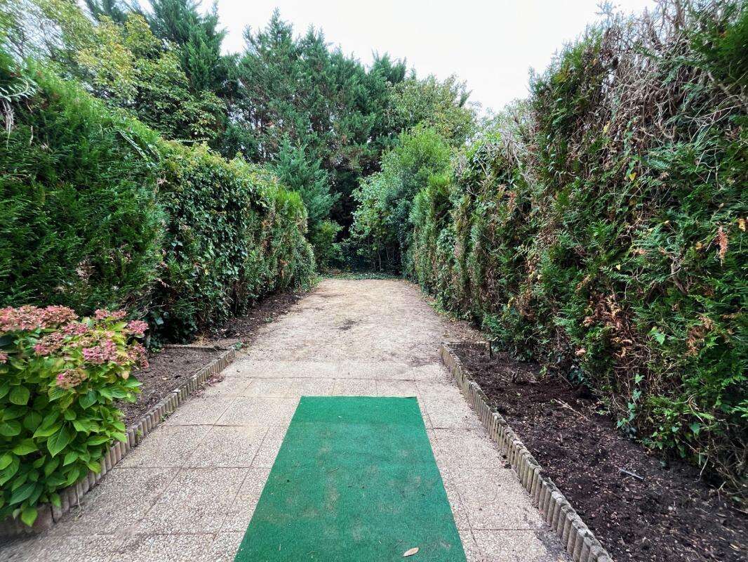 Maison à VERT-LE-PETIT