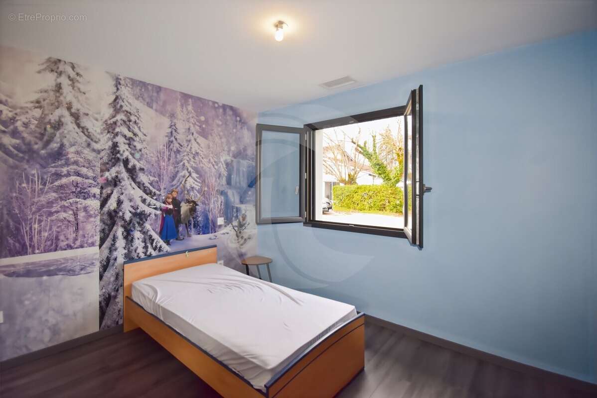 Maison à NEGREPELISSE