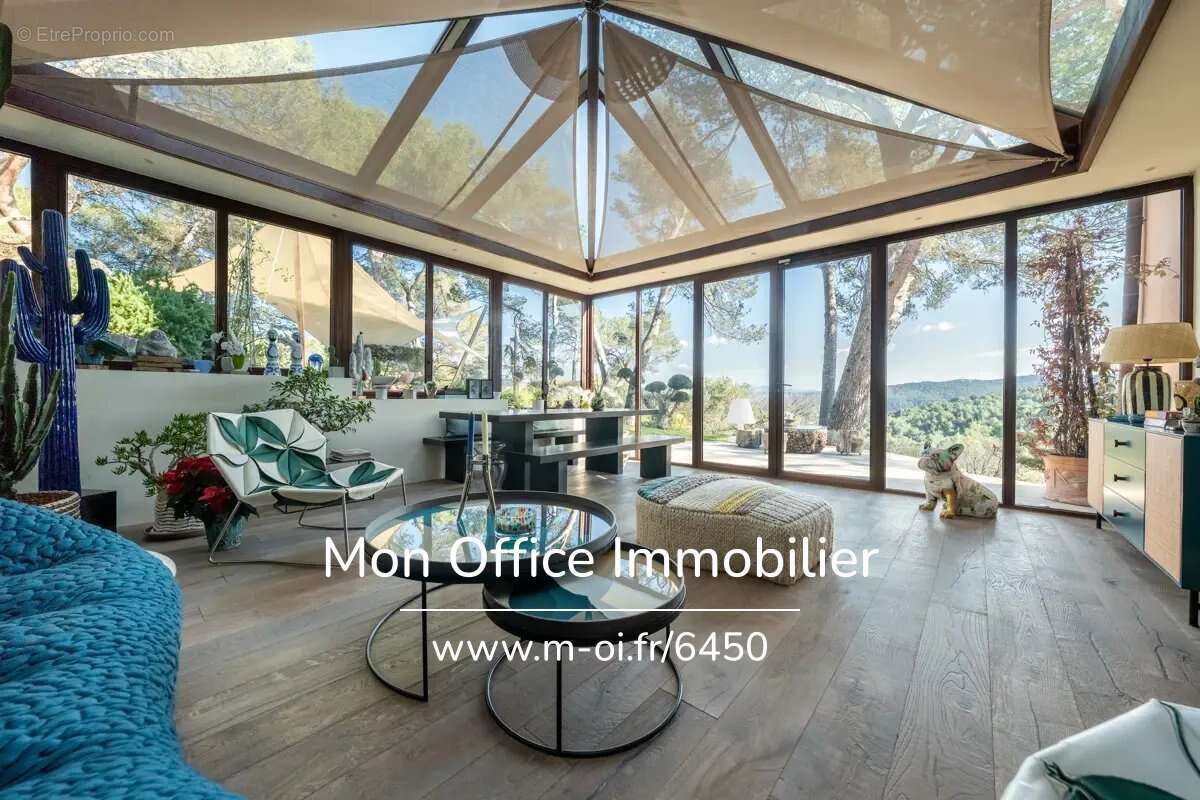 Maison à LE THOLONET