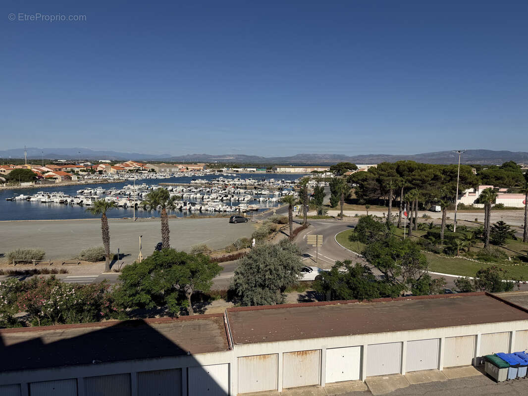 EN EXCLUSIVITE ! TRES RARE - Appartement T3  sur le Port du Barcarès vue mer - photo 8