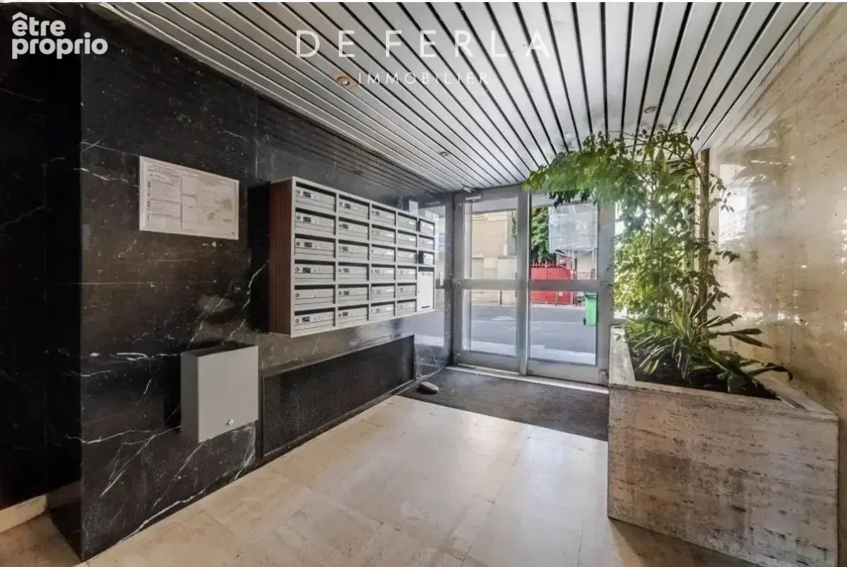 Vente Appartement Paris 15ème • Saint-Lambert - 348 000 € - Parking - photo 12