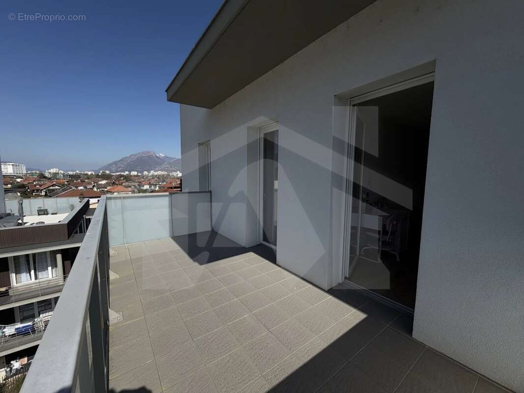 Appartement à ECHIROLLES