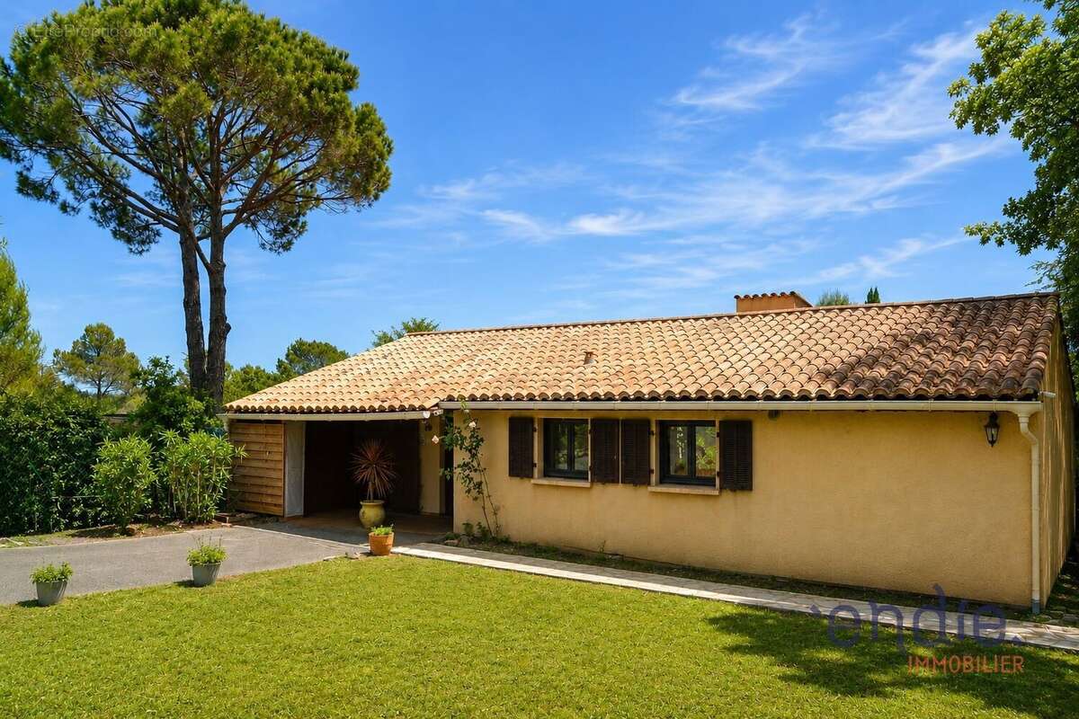 Maison à SEILLANS