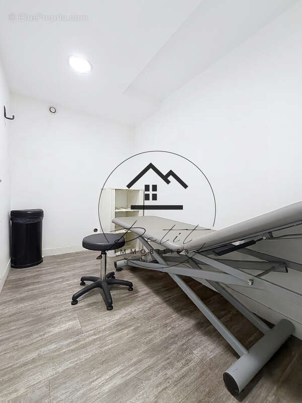 Commerce à CHANTILLY