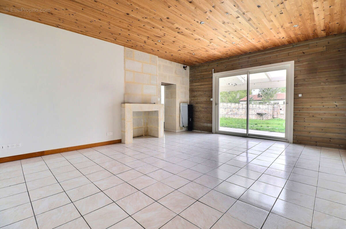 Maison à IZON