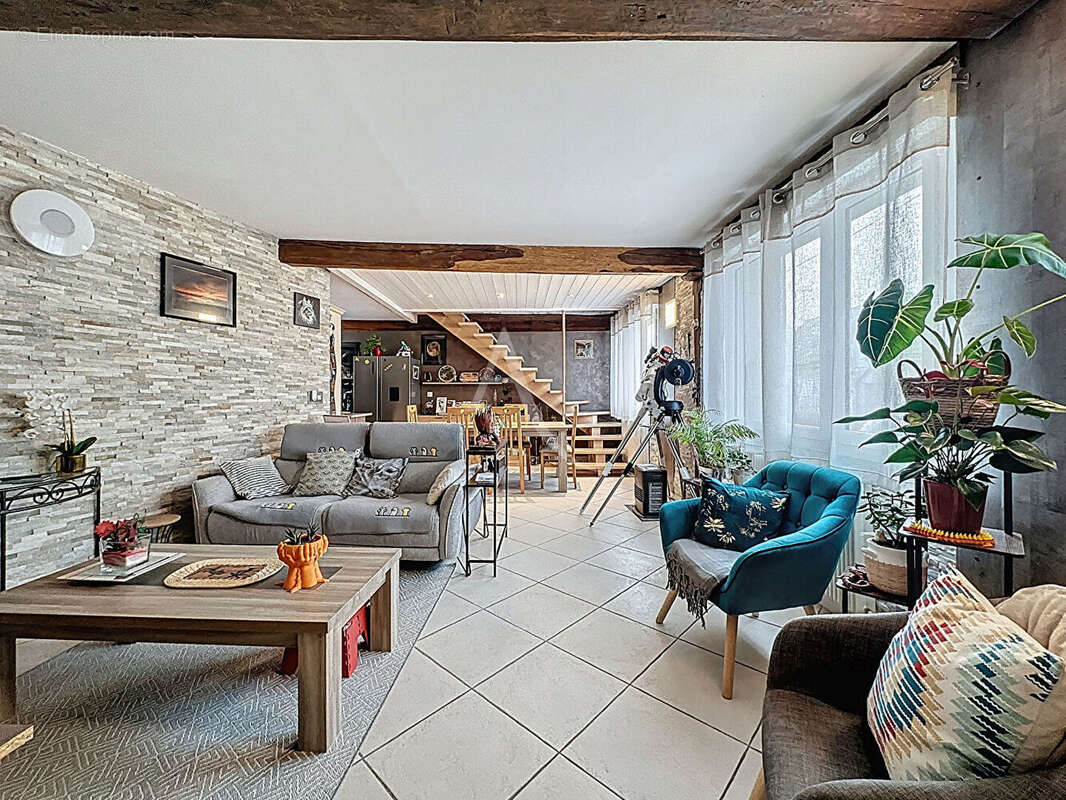 Maison à BEAUFORT-EN-VALLEE