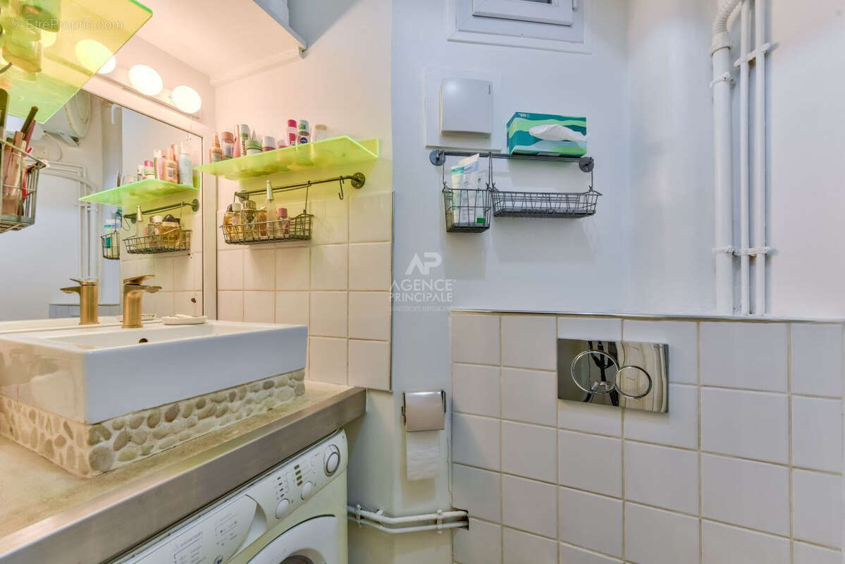 Appartement à PARIS-18E