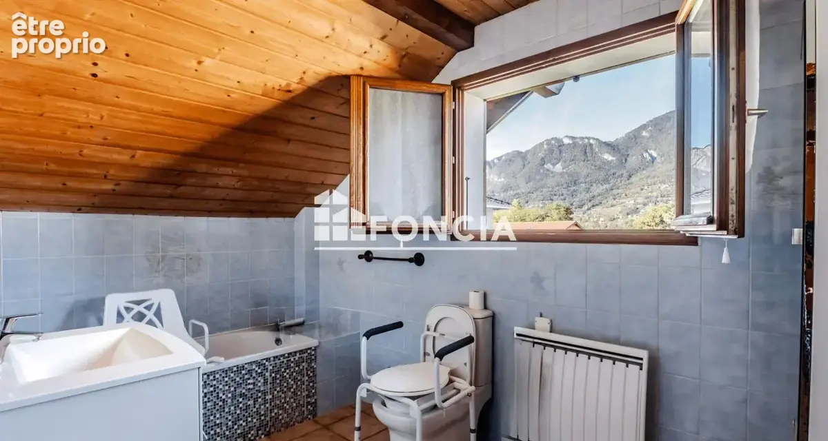 BONNEVILLE - Thuet : Maison et jardin attenant - photo 9