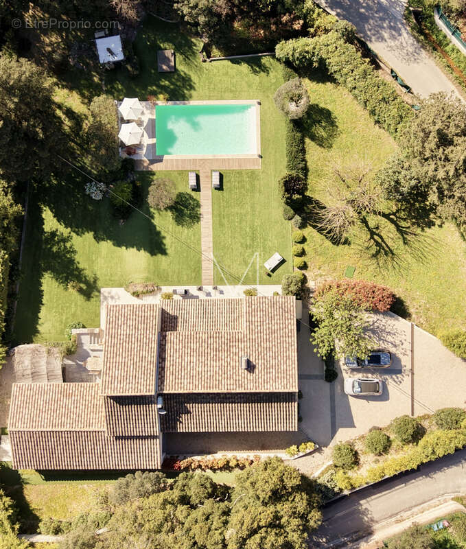 Maison à PLAN-DE-LA-TOUR