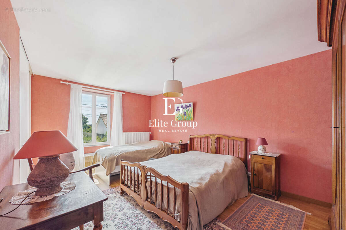 Maison à CHATEAUNEUF-SUR-CHARENTE
