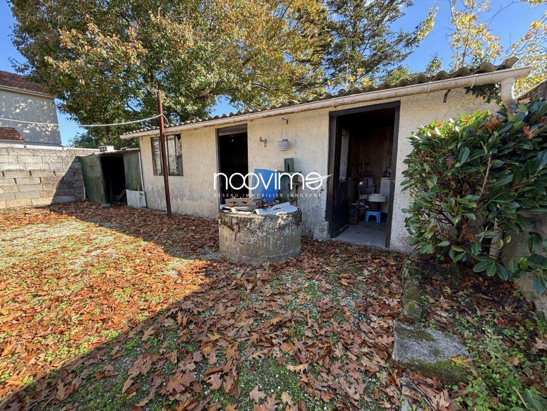 Maison à SAINTE-LUCE-SUR-LOIRE