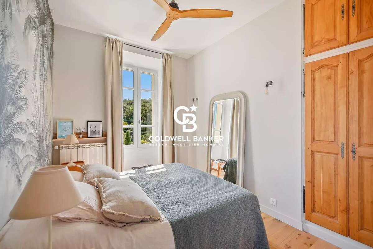 Maison à CARQUEIRANNE