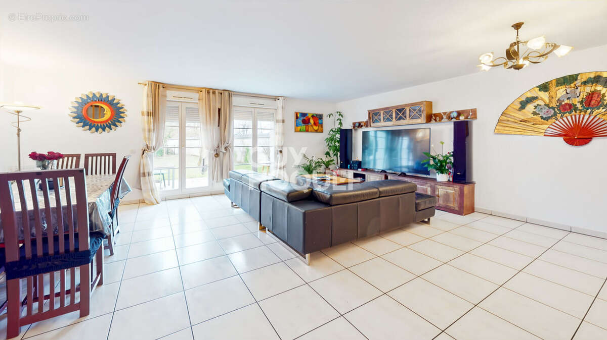 Maison à BAILLY-ROMAINVILLIERS