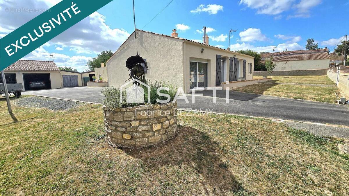 Photo 1 - Maison à SAINT-JEAN-DE-BEUGNE