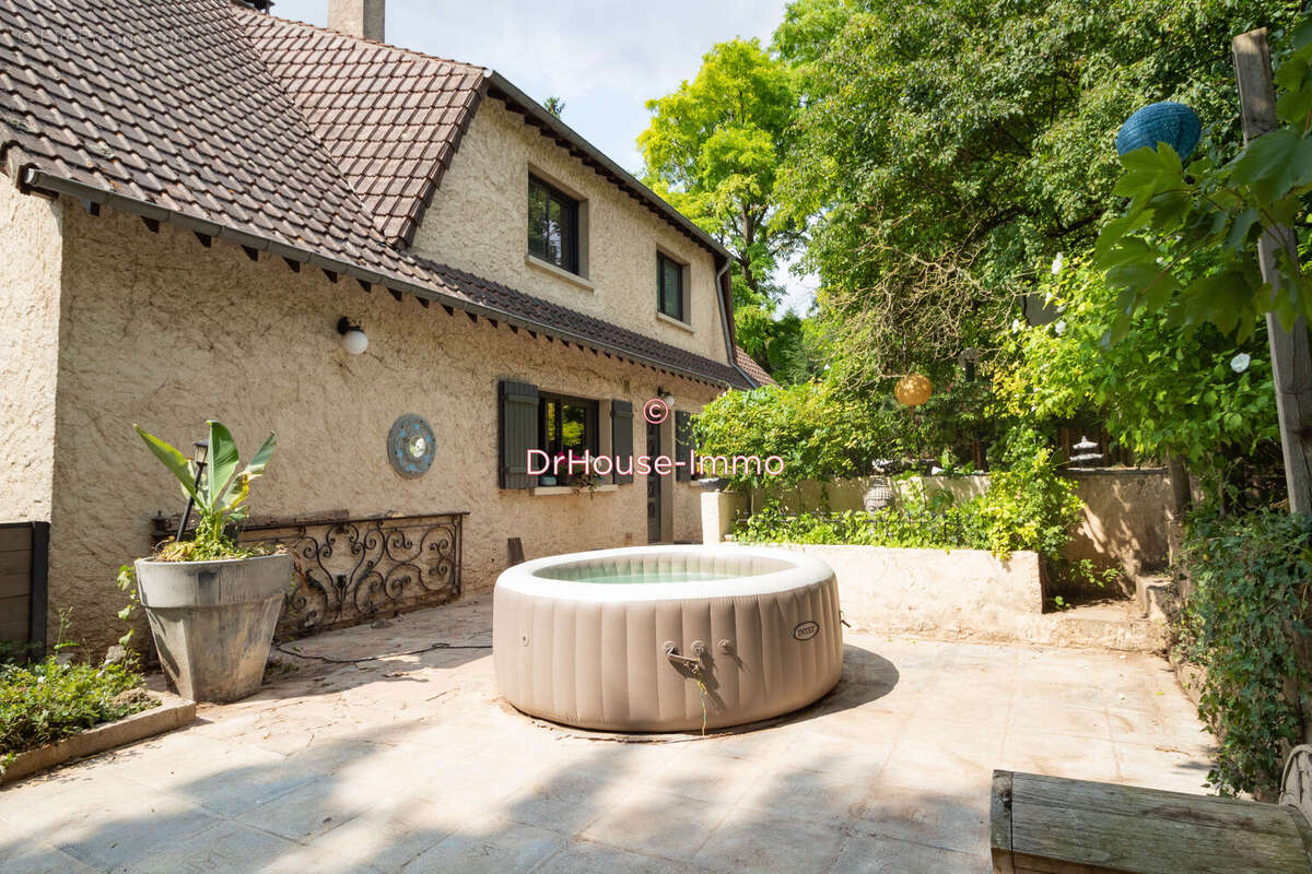Maison à MAULE
