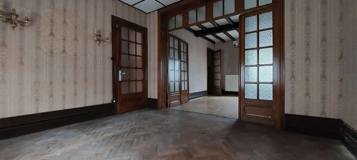 Maison à BRUAY-LA-BUISSIERE