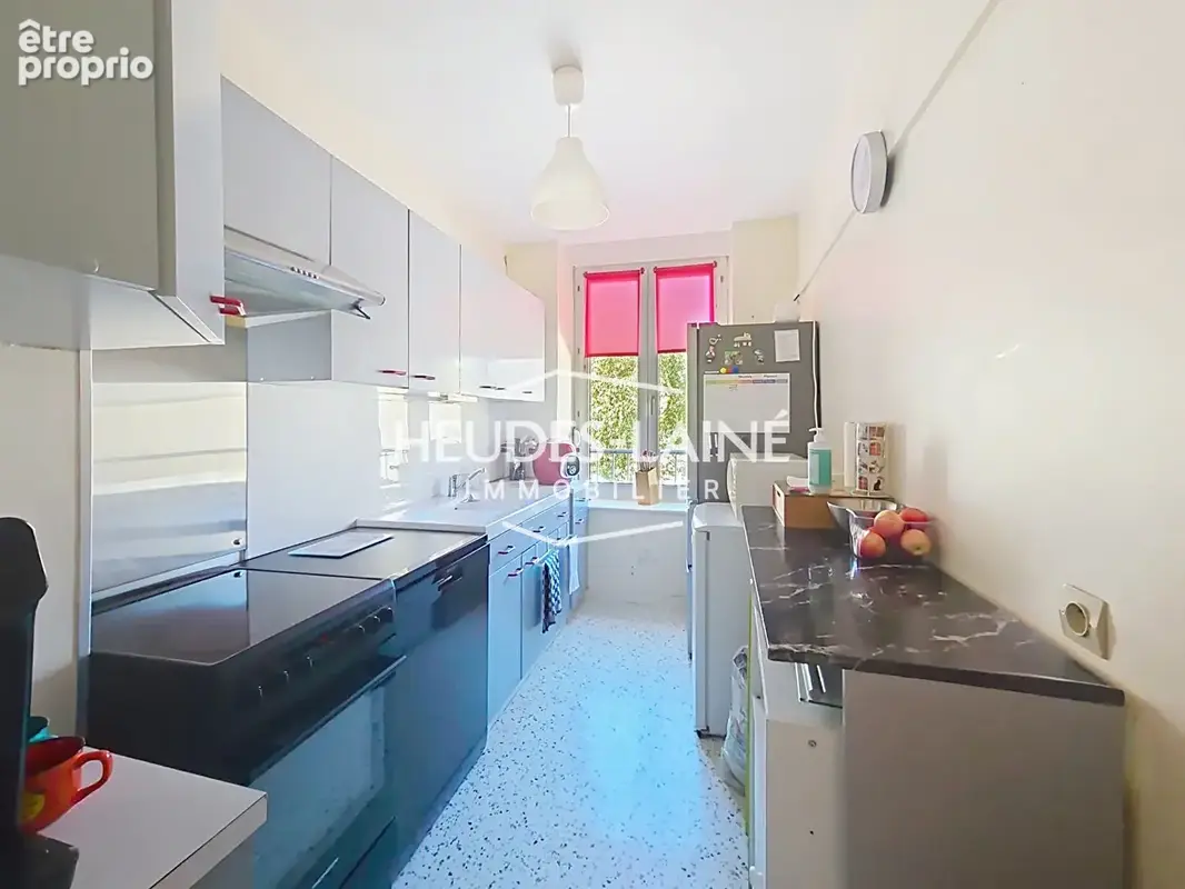 Appartement  F4 3 chambres 99m²  centre-ville - 50300 AVRANCHES - photo 2