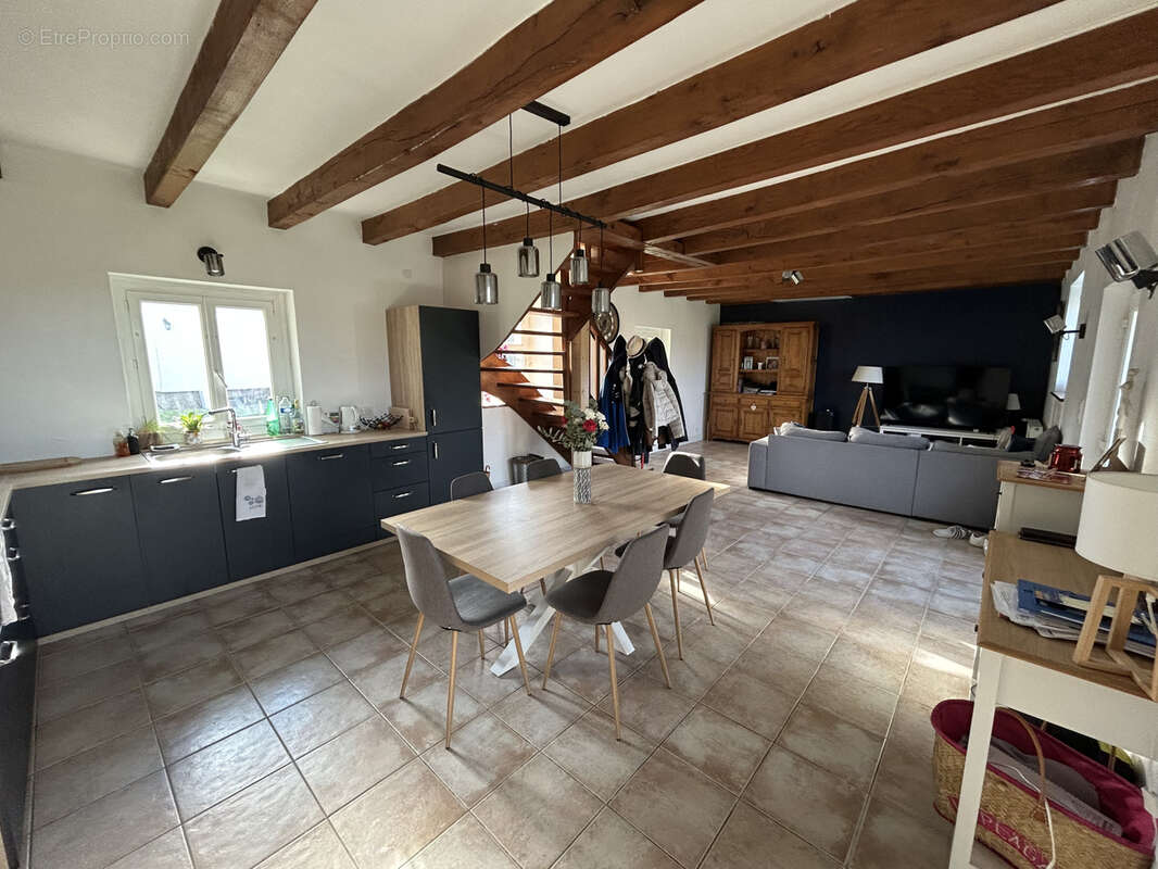 Maison à BUBRY