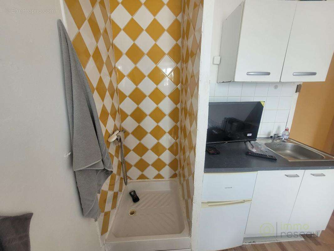Appartement 10 m² à Paris-15e  - photo 2