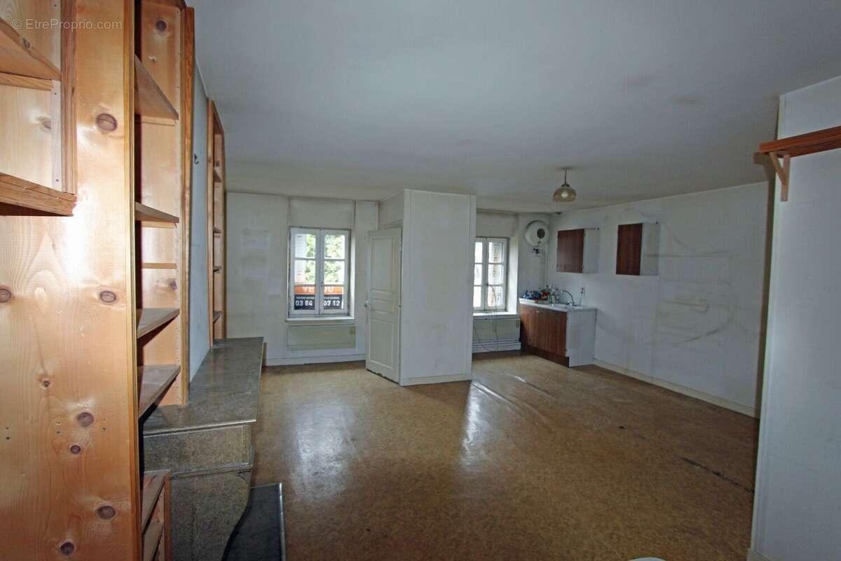 Photo 8 - Appartement à LONS-LE-SAUNIER